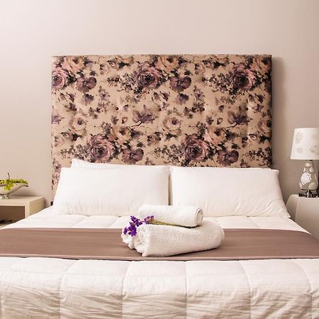 Vivar Hotel Tirana Chambre photo