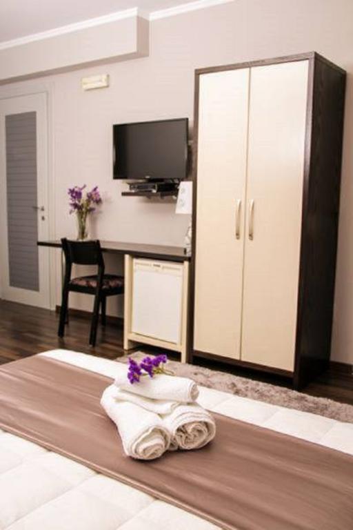 Vivar Hotel Tirana Extérieur photo
